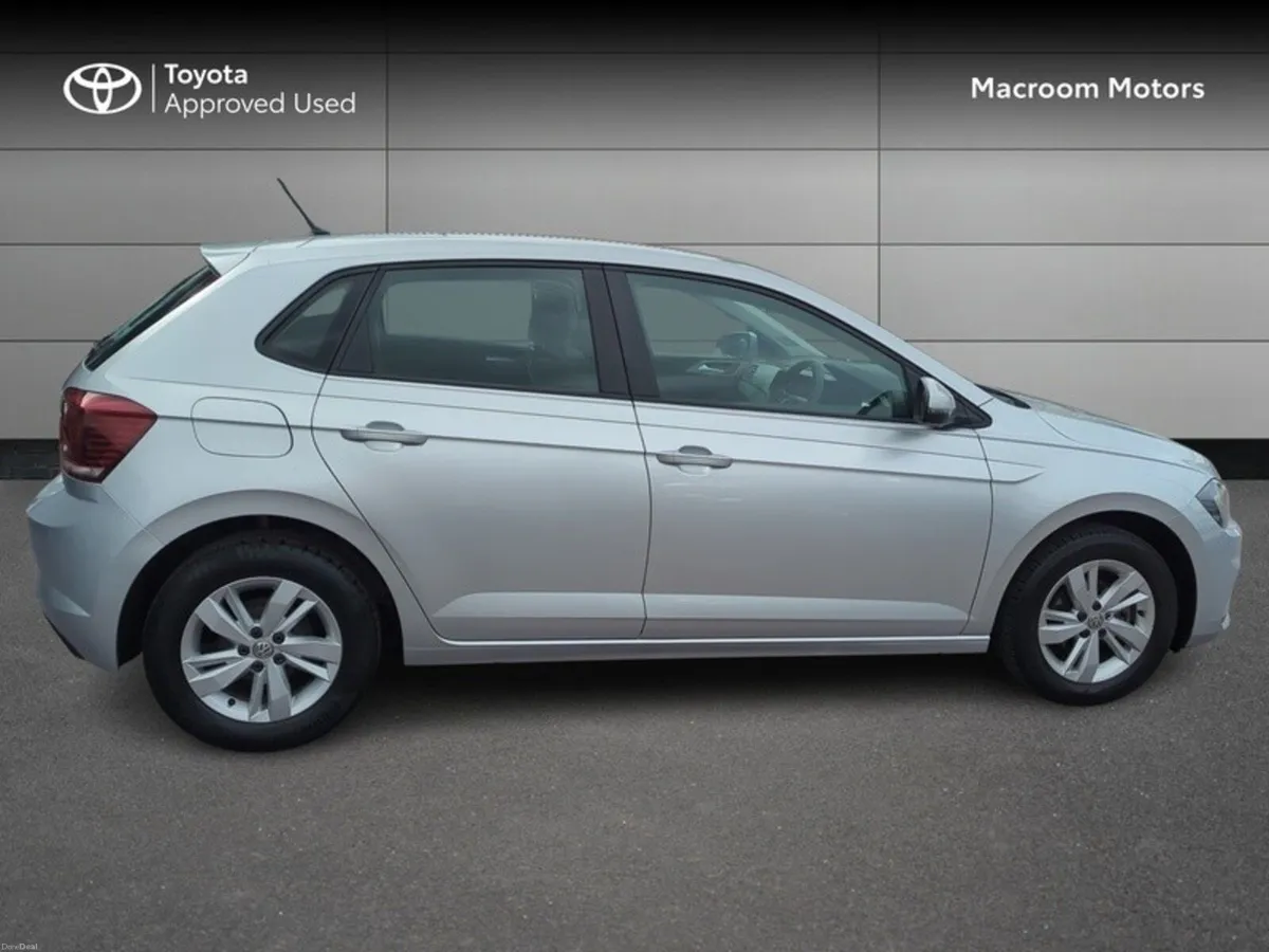Volkswagen Polo TRENDLINE 1.0 MANUAL 5SPEED 65HP 5 - Image 3