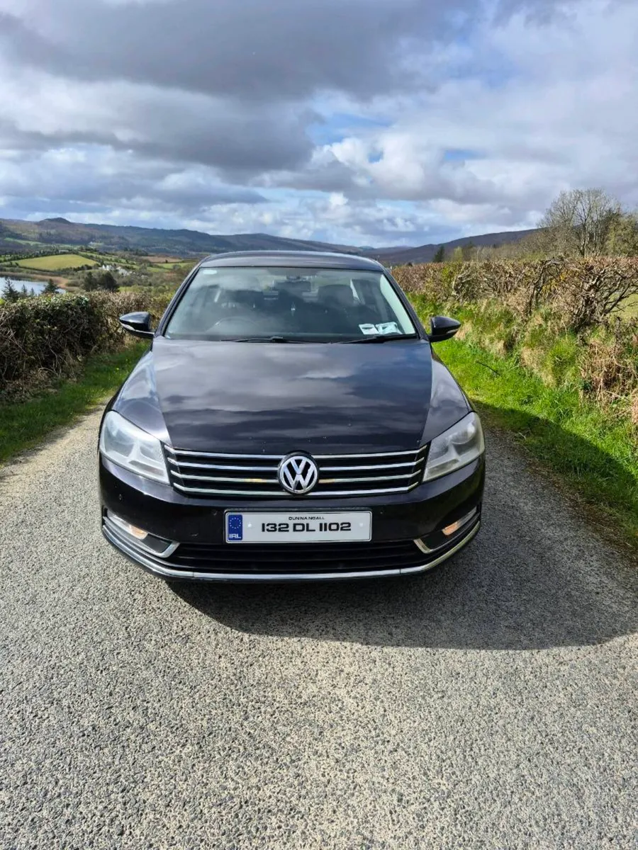 2013 Volkswagen Passat 2.0TDI Highline Bluemotion - Image 2