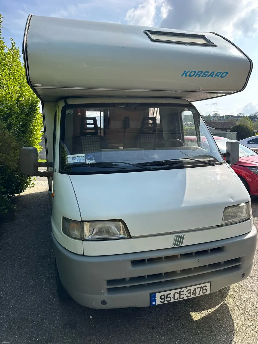 Camper van - Image 1