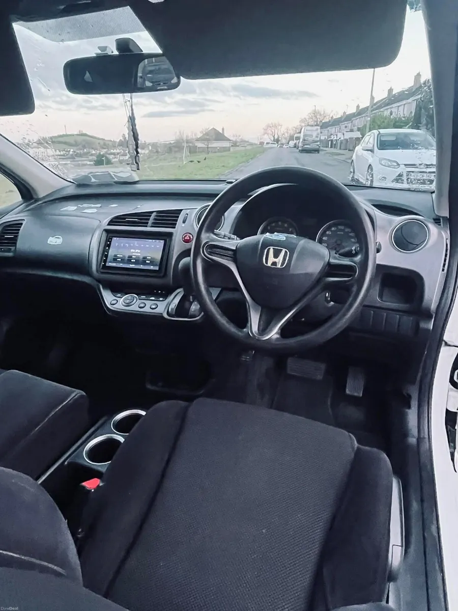 1600€ Honda stream Rsz automatic - Image 3