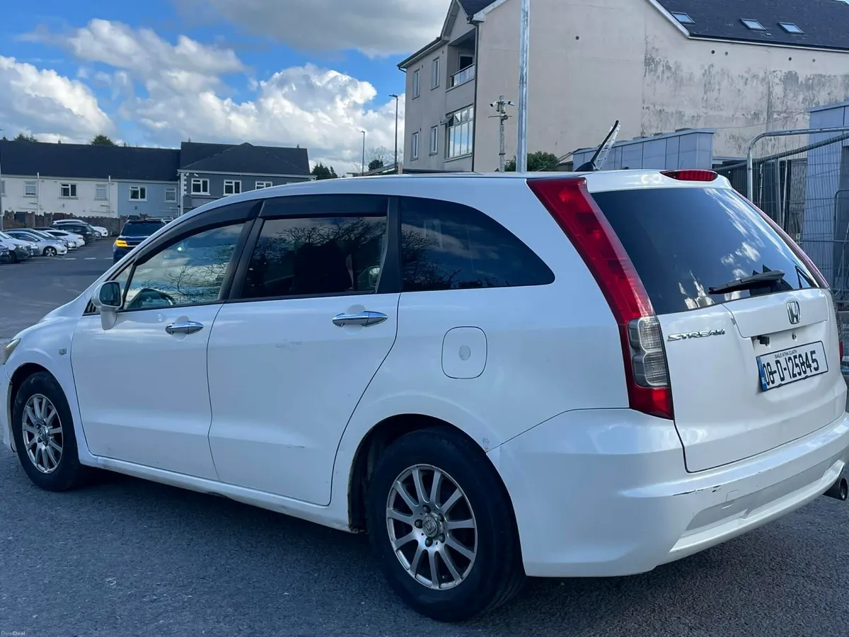 1600€ Honda stream Rsz automatic - Image 1