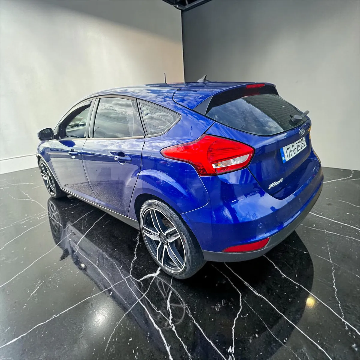 2017 Ford Focus 1.5 TDCi 95PS Style - Image 2