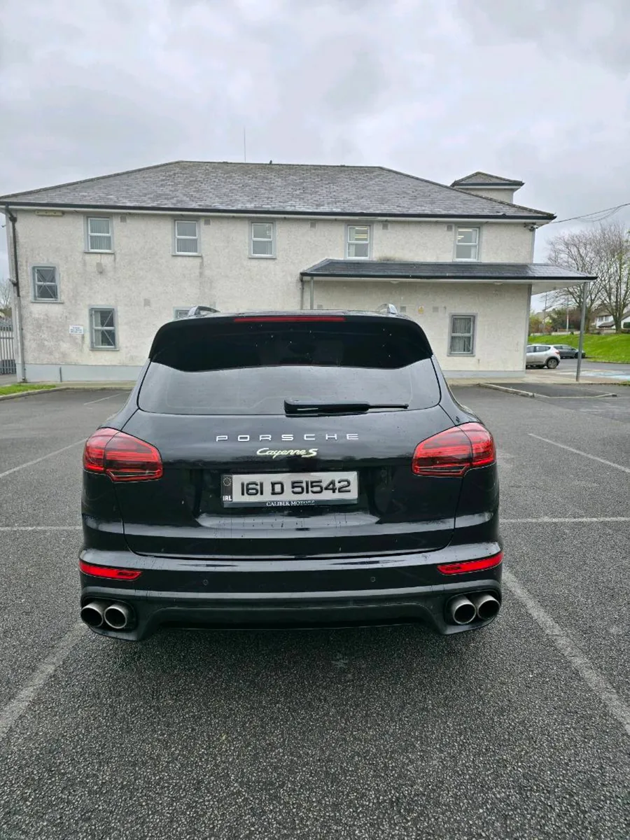 Porsche Cayenne S e-hybrid - Image 5