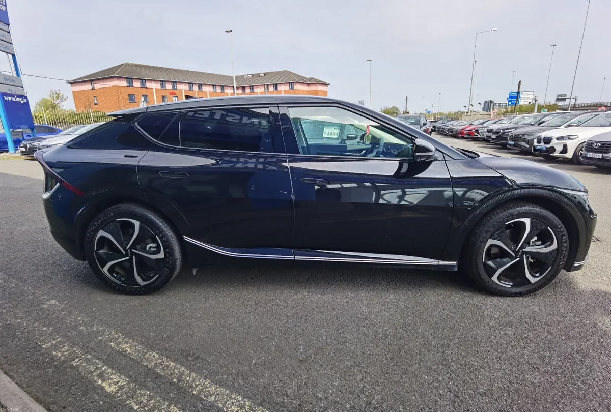 KIA EV6 77KWH EARTH SEM - Image 4