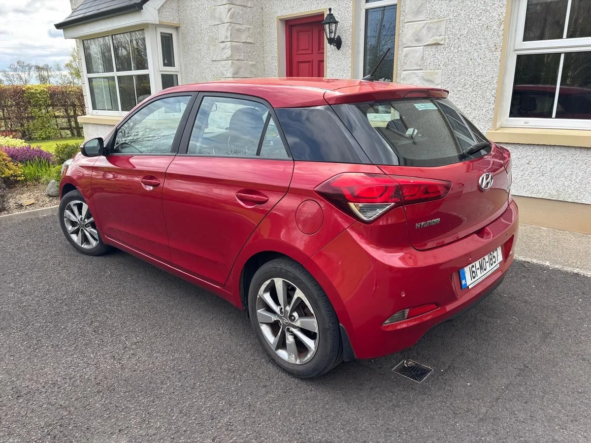 Hyundai i20 - Image 3