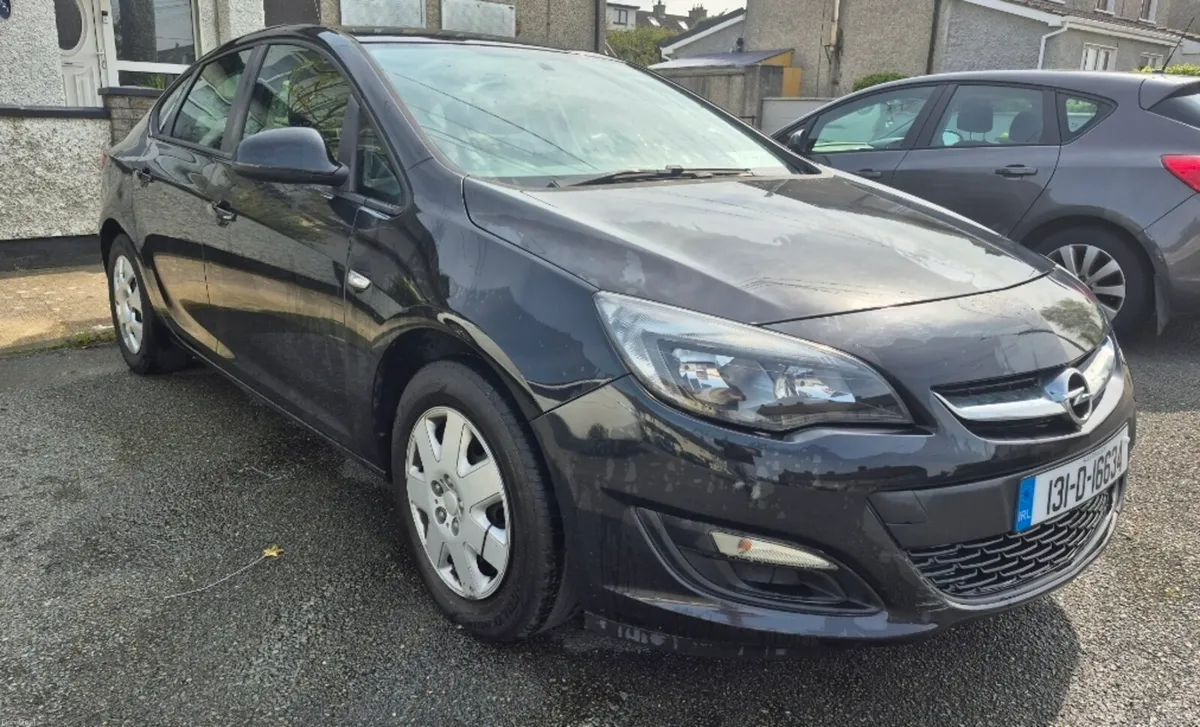 131 Opel Astra - Image 2