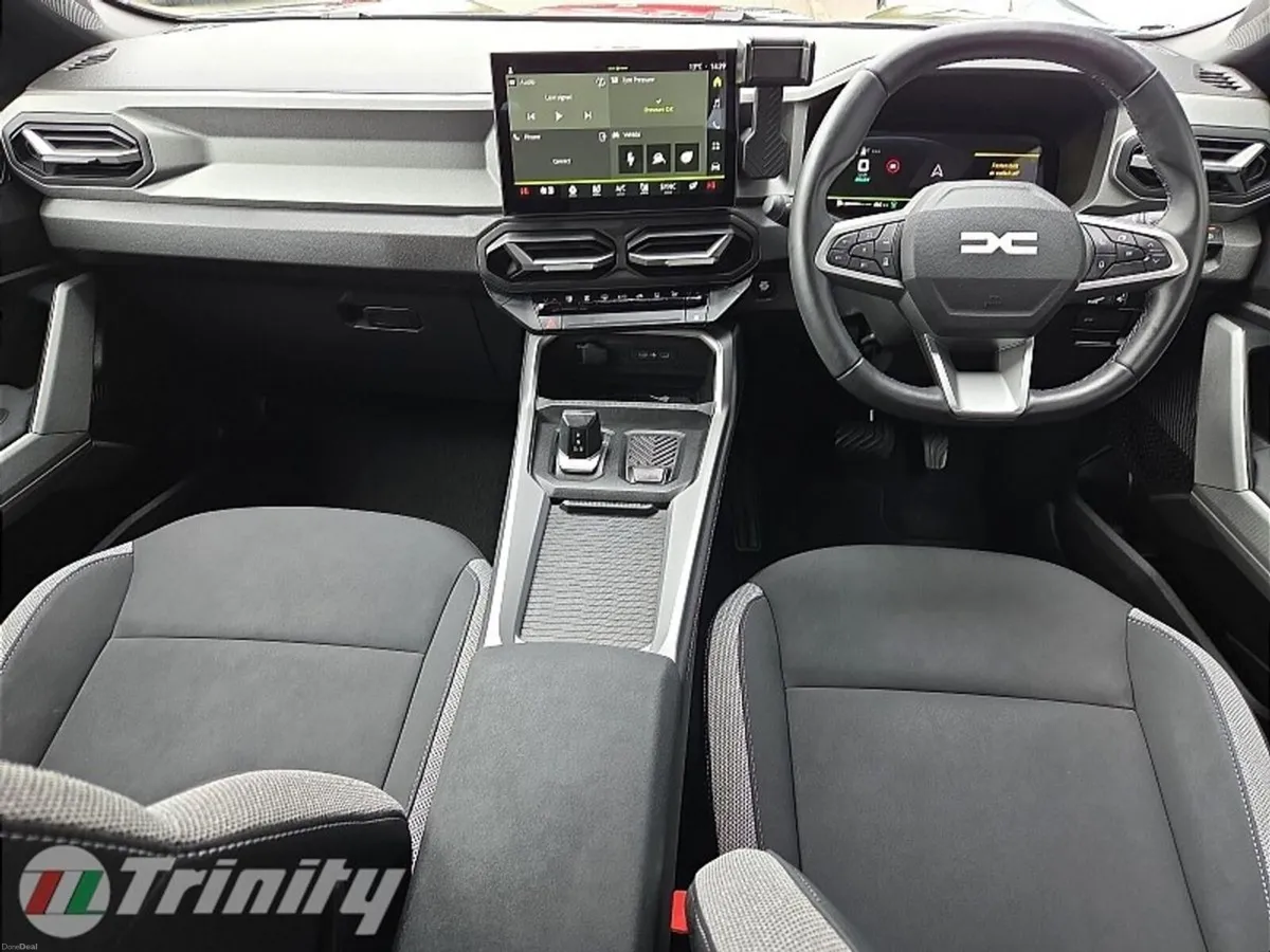 Dacia Bigster AUTO ** STUNNING SPEC ** JOURNEY HEV - Image 2