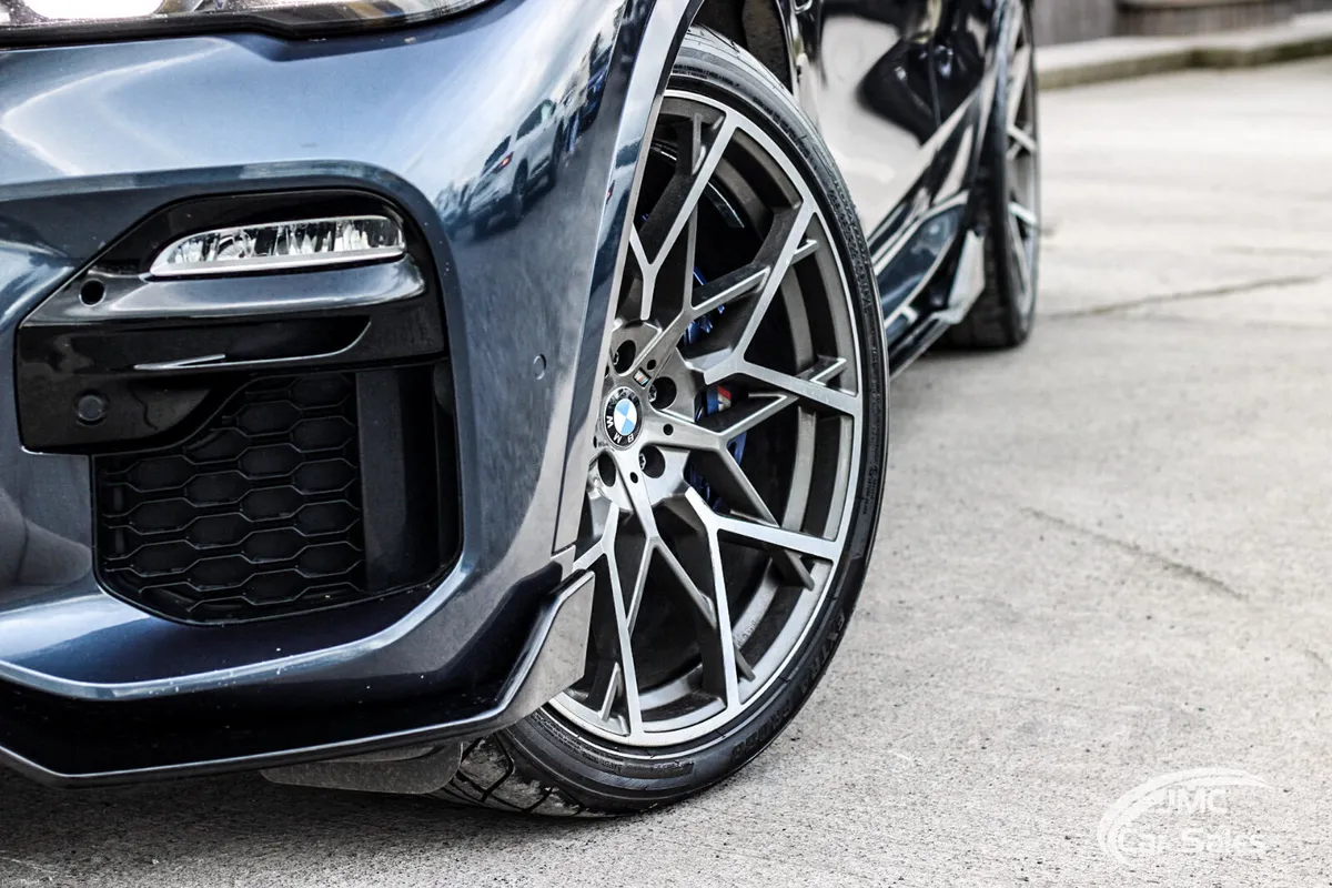 2021 BMW X5 X-DRIVE 45e M-PERFORMANCE - Image 2