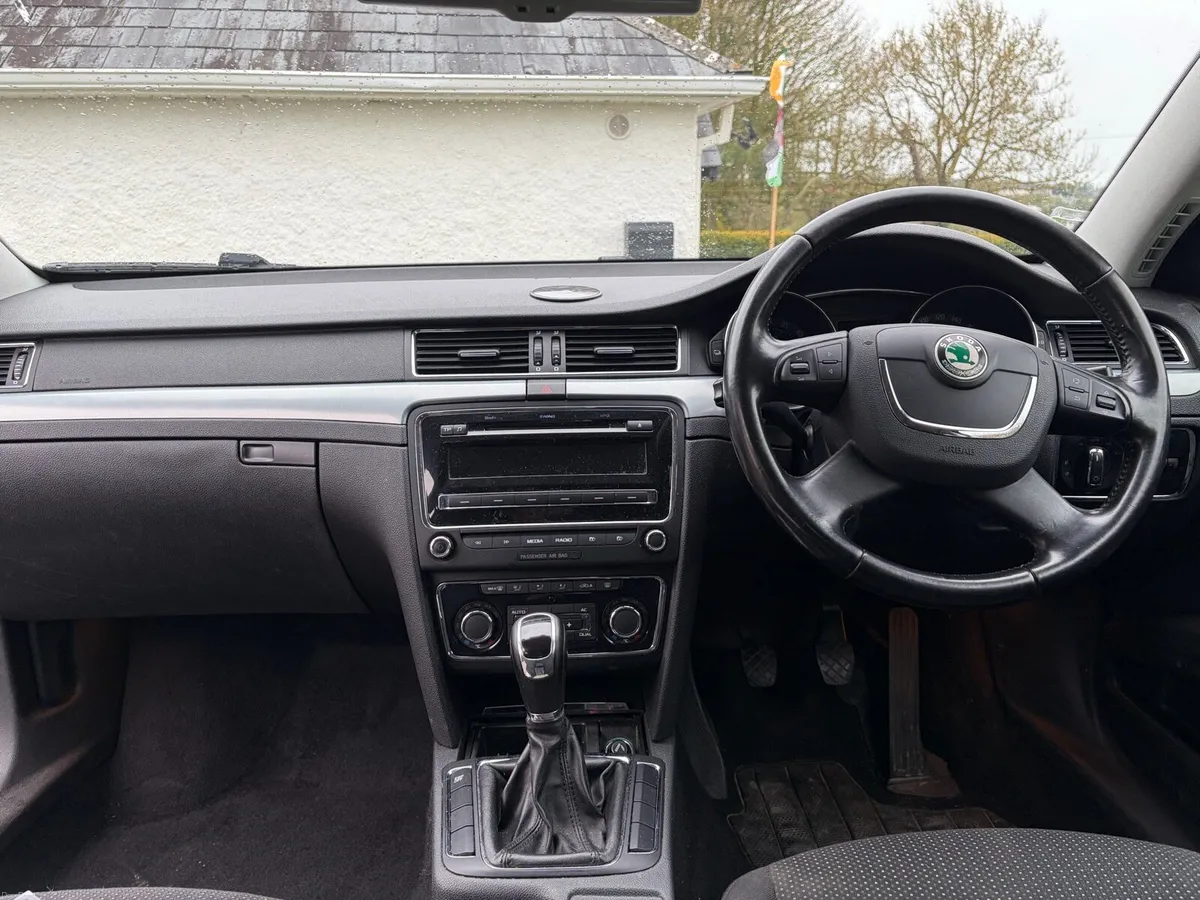Skoda 2010 - Image 4