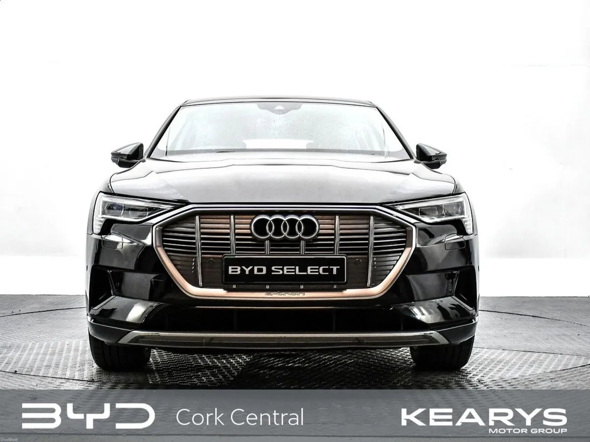 Audi e-tron Technik 50 Quattro 71.2 kWh - Image 4