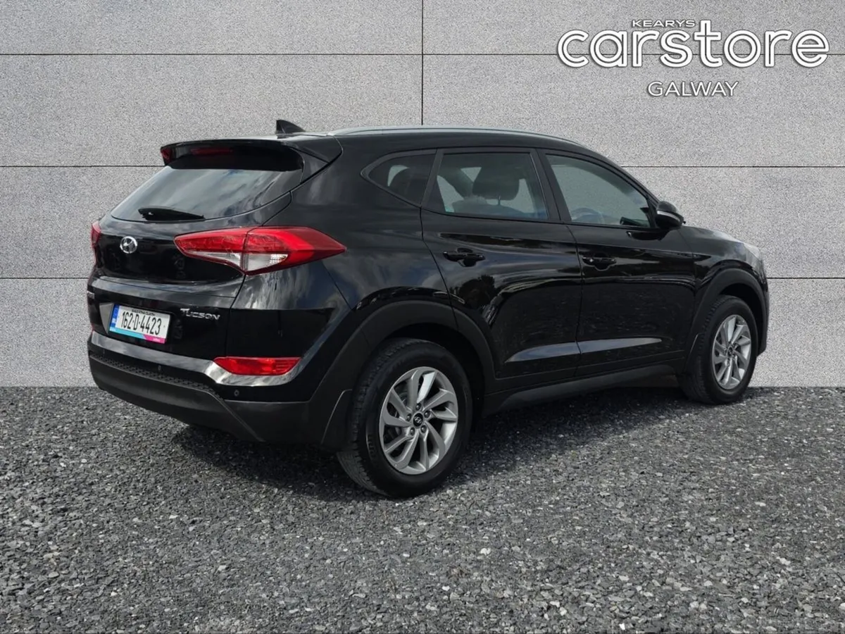 Hyundai Tucson 1.7 D Executive - Image 3