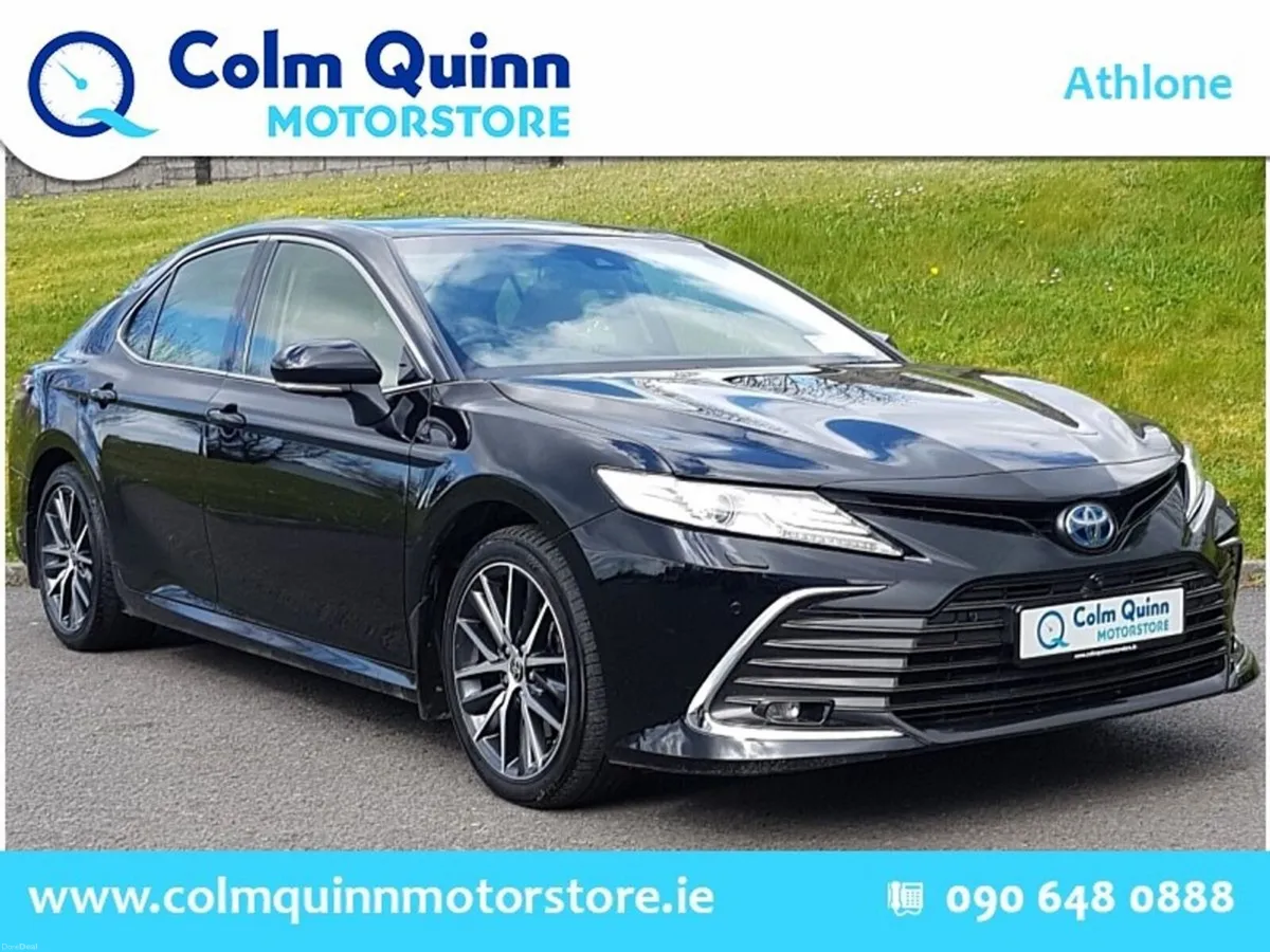 Toyota Camry 2.5 Camry Hybrid Platinum Edition - Image 1