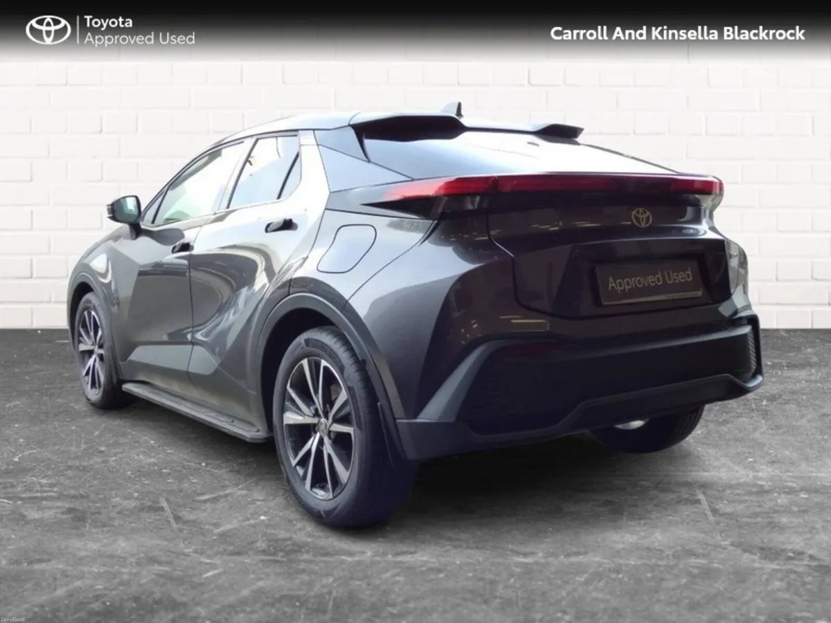 Toyota C-HR Hybrid Sport - Image 2