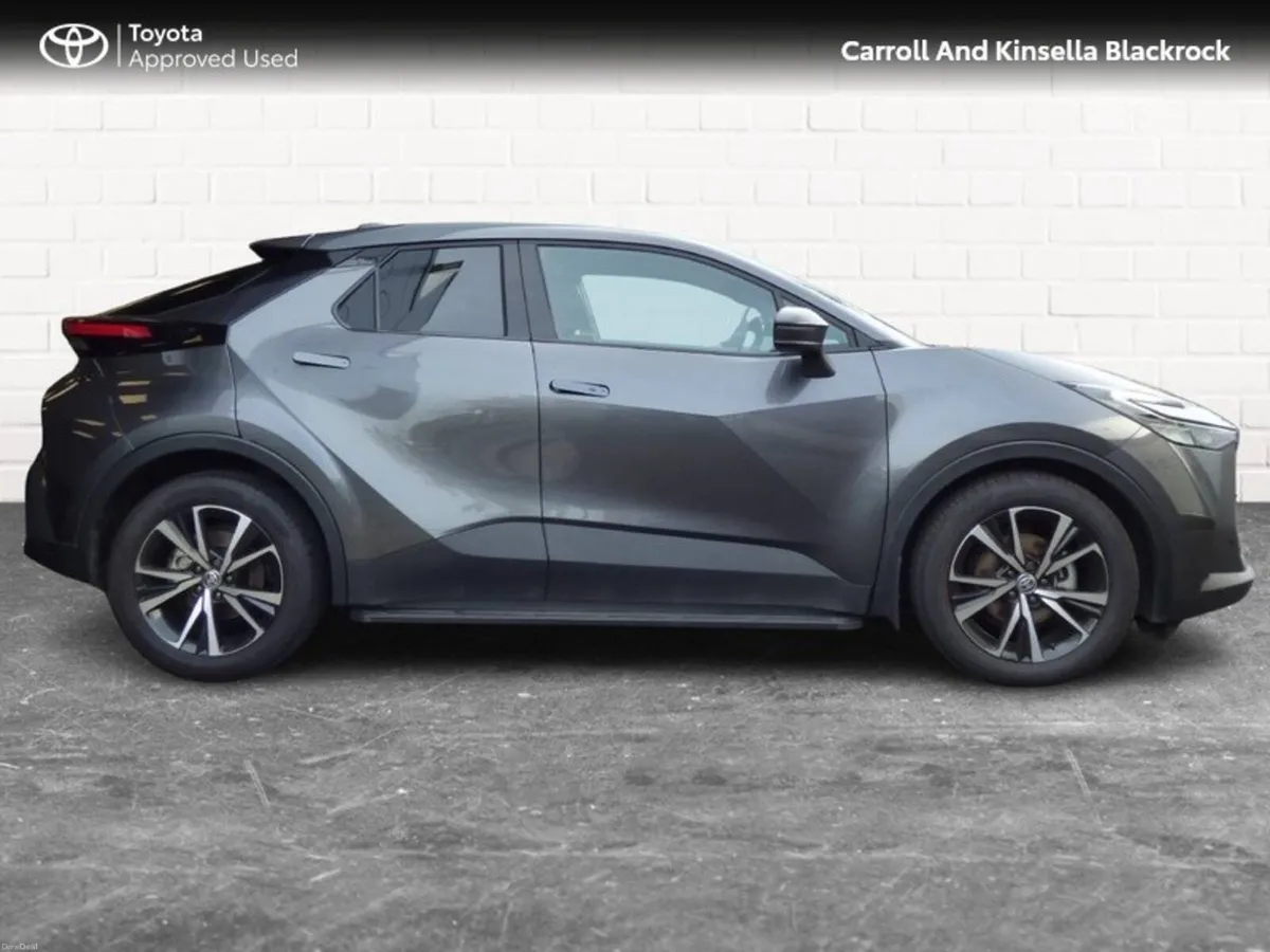 Toyota C-HR Hybrid Sport - Image 3