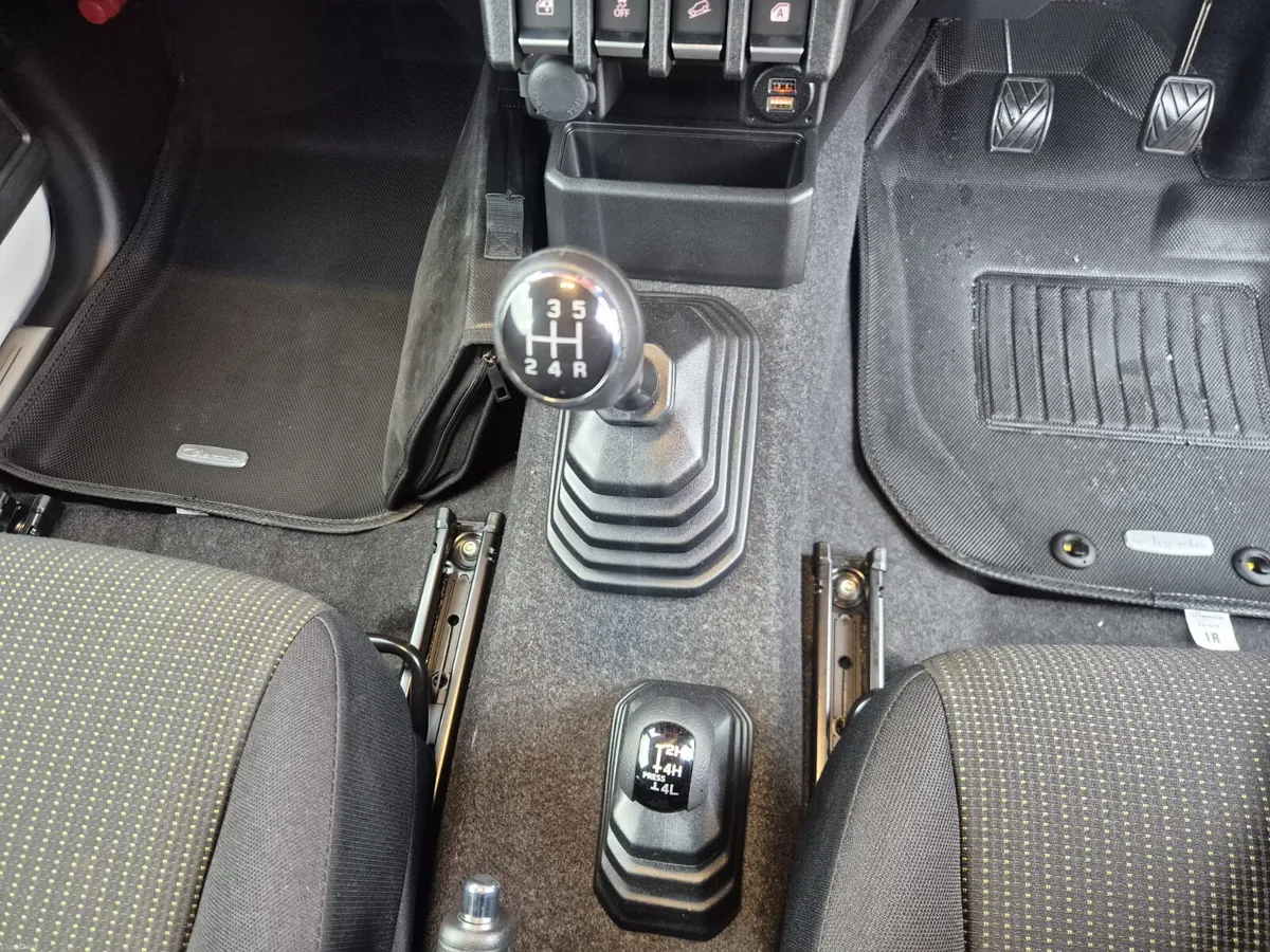 2024 SUZUKI JIMNY 1.5 4WD PASSENGER - Image 2