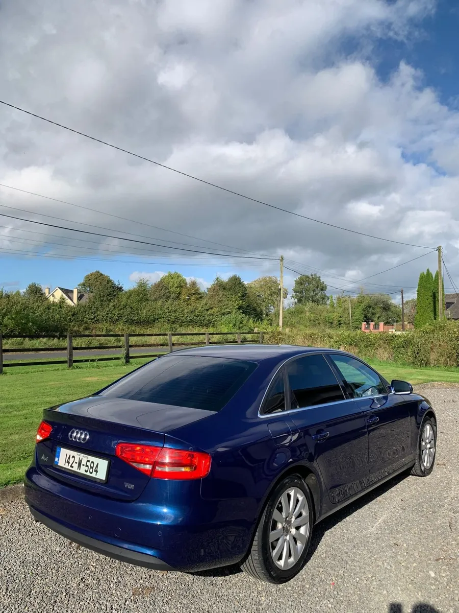 Audi A4 2014 - Image 2