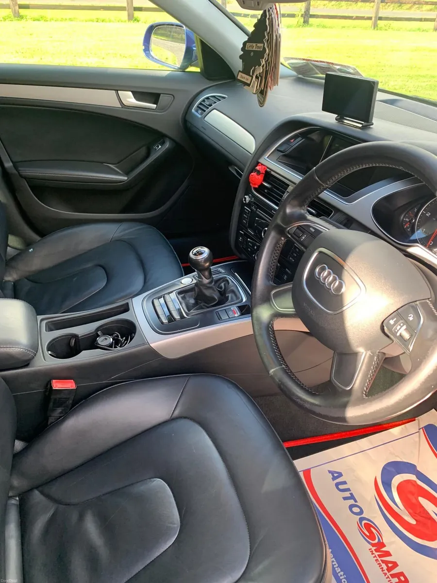 Audi A4 2014 - Image 4