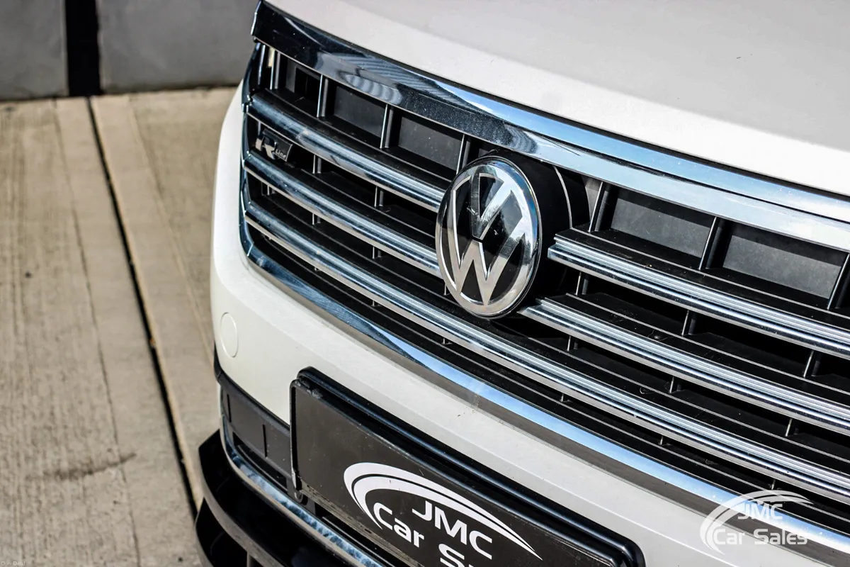 2018 VOLKSWAGEN TOURAG R-LINE 286BHP - Image 3