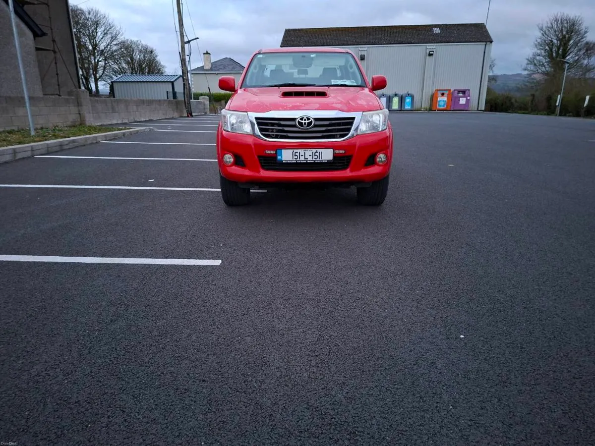 Toyota hilux 2.5L - Image 2