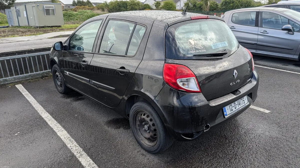 MINT Renault Clio 2012 - Image 2