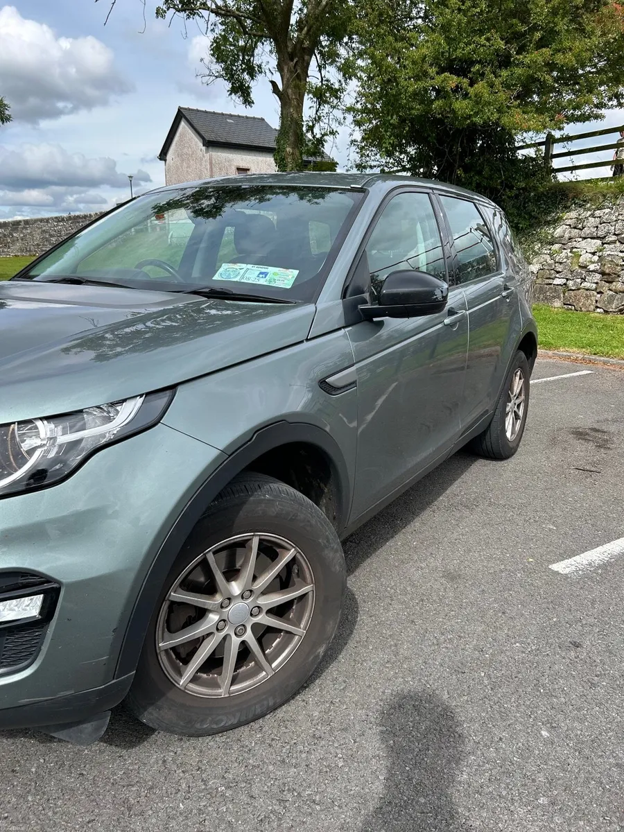 Land Rover Discovery Sport 2016 - Image 3