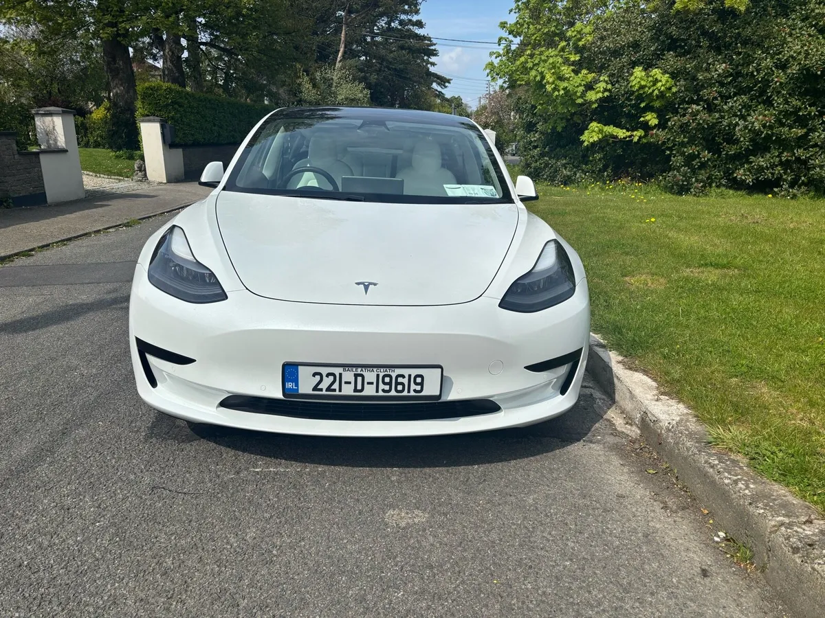 2022 Tesla 3 - Image 4