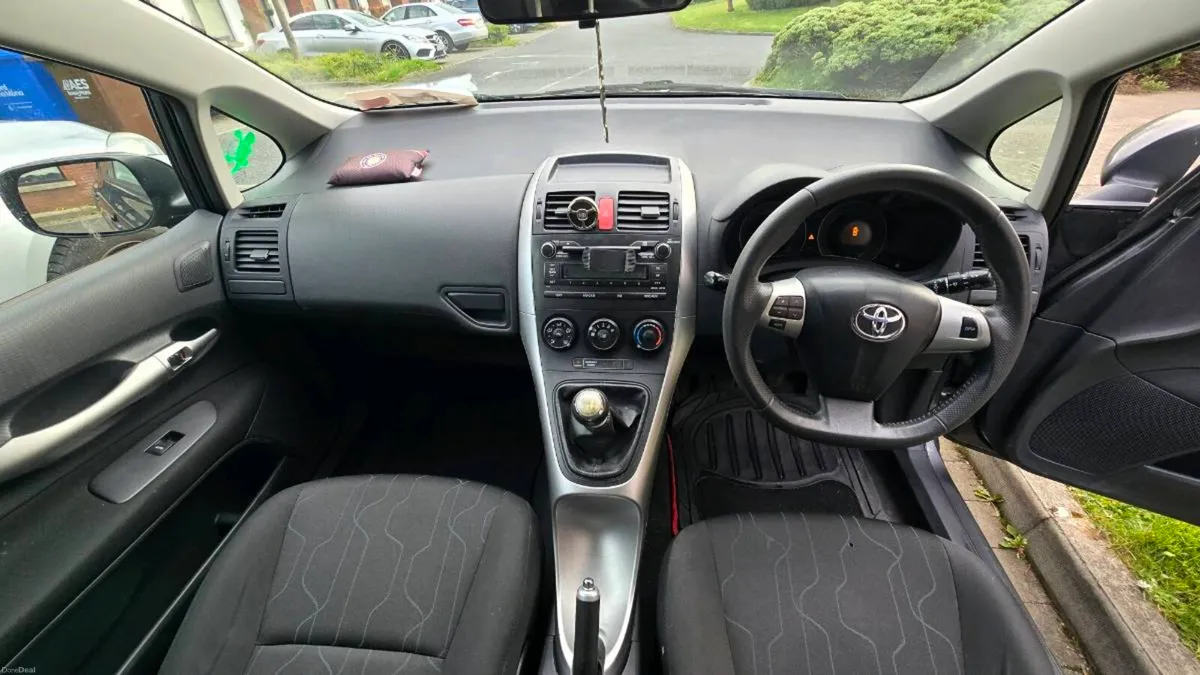 2012 Toyota Auris – Fresh NCT -€4700 - Image 4