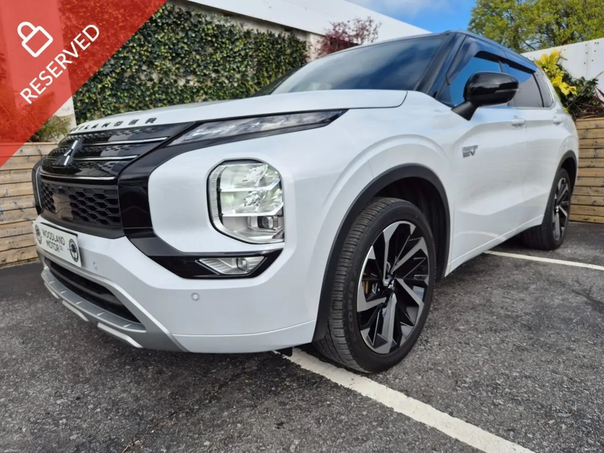 Mitsubishi Outlander 2.4 HYBRID / 7 SEATER / EXCEE - Image 1