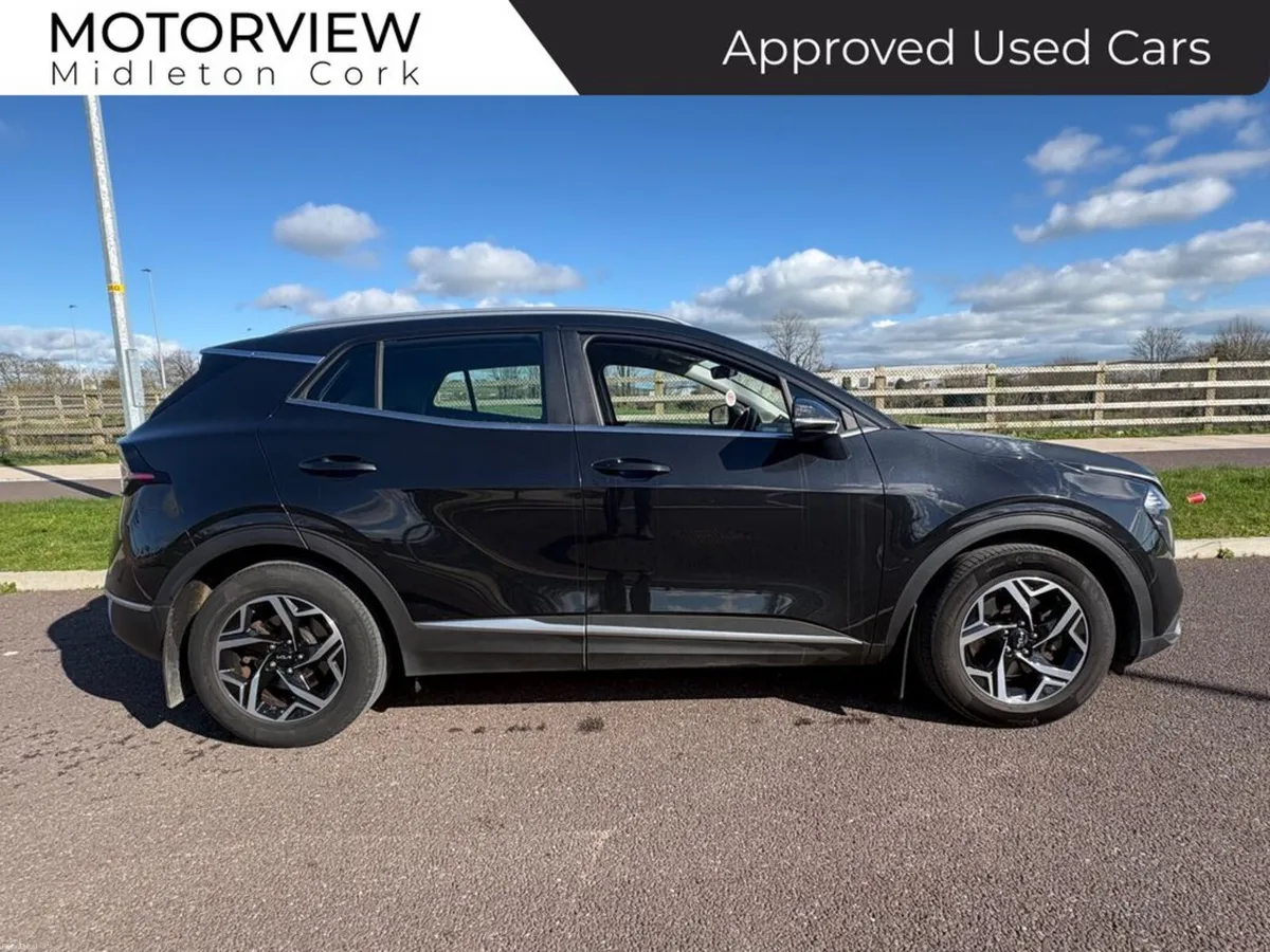 Kia Sportage SPORT Mhev MY23 5DR, **warranty till - Image 4