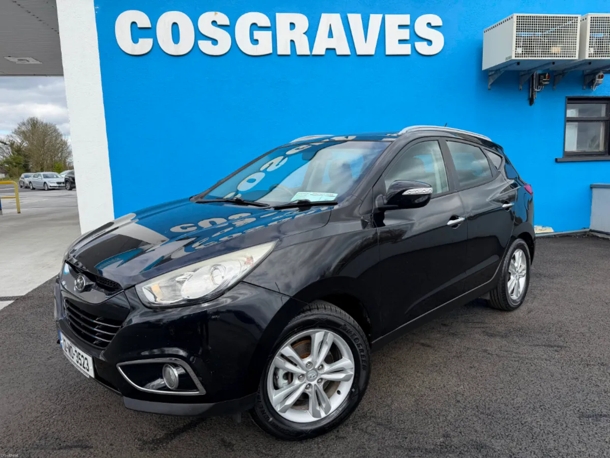 Hyundai ix35 1.7 Crdi Premium 2WD * REVERSING CAME - Image 3