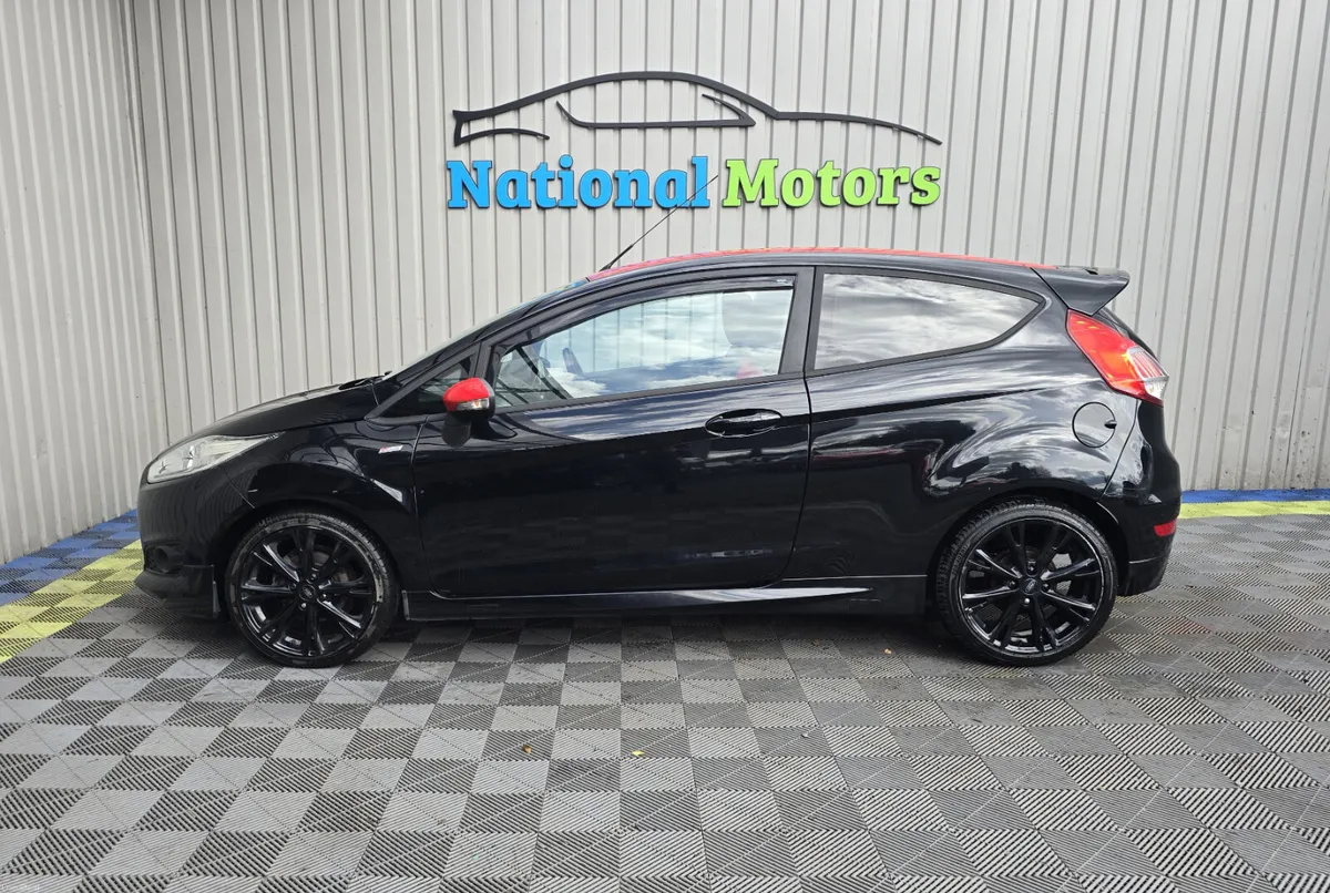 2017 Ford Fiesta ST-LINE 1.0 Petrol - Image 6