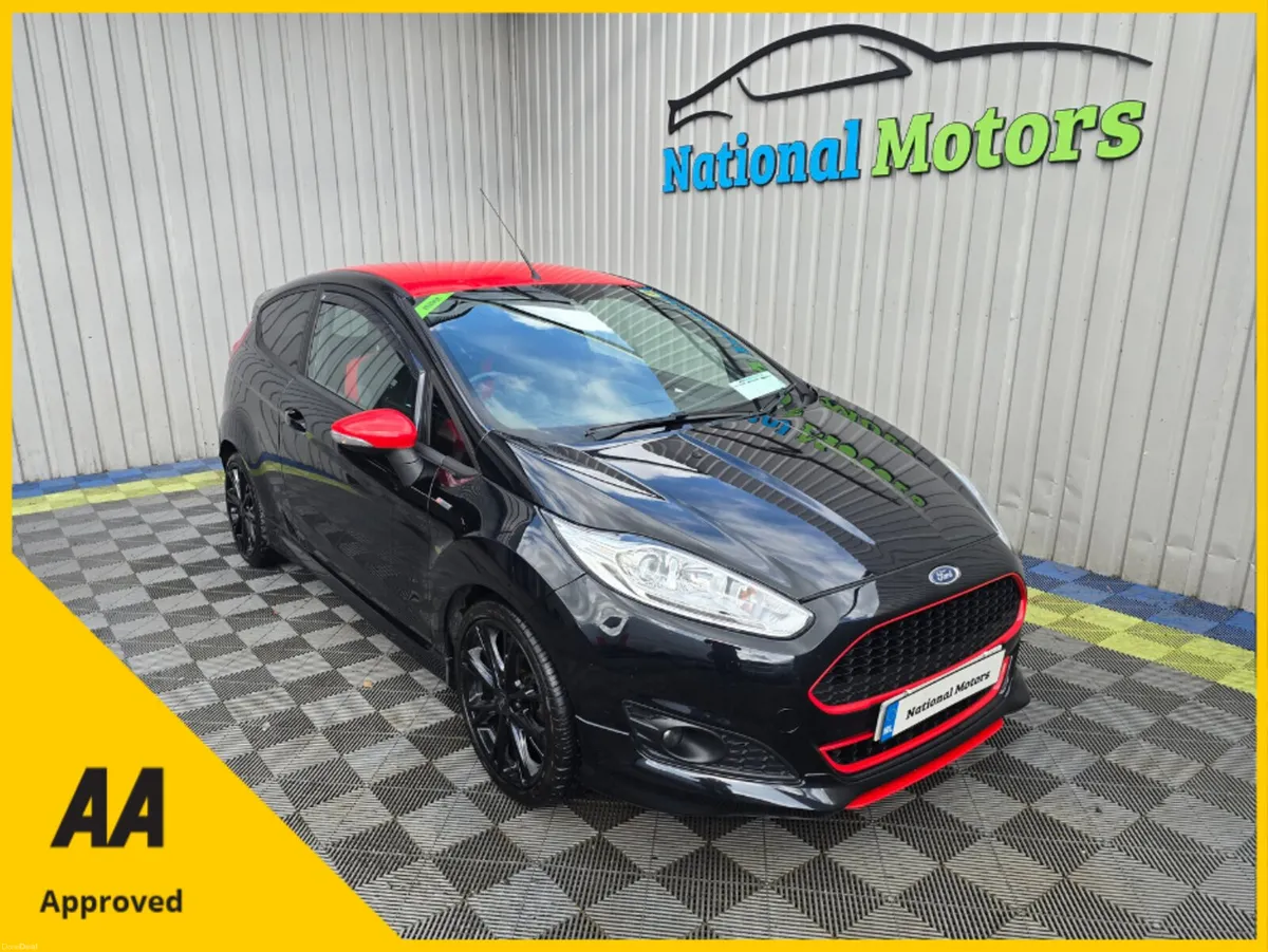 2017 Ford Fiesta ST-LINE 1.0 Petrol - Image 1