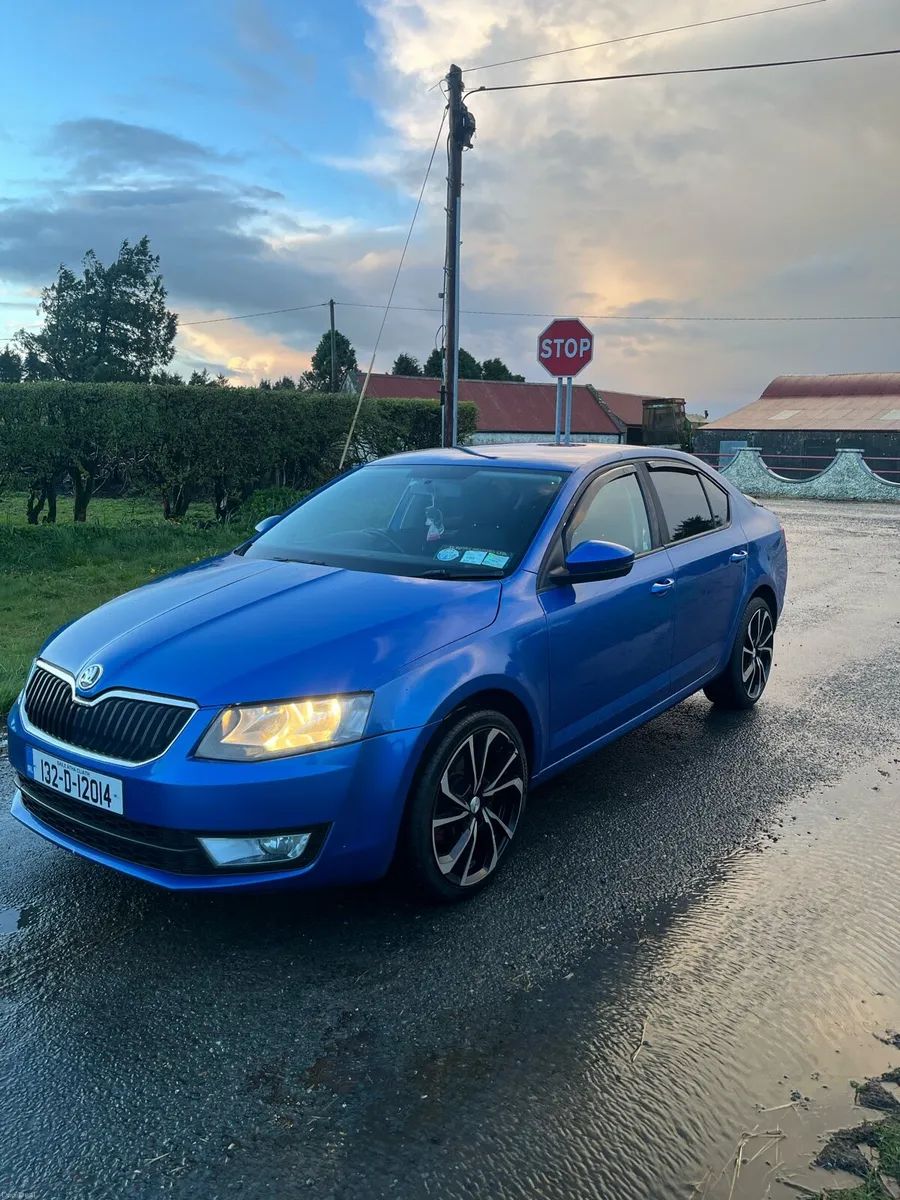 Blue Skoda Octavia - Image 1