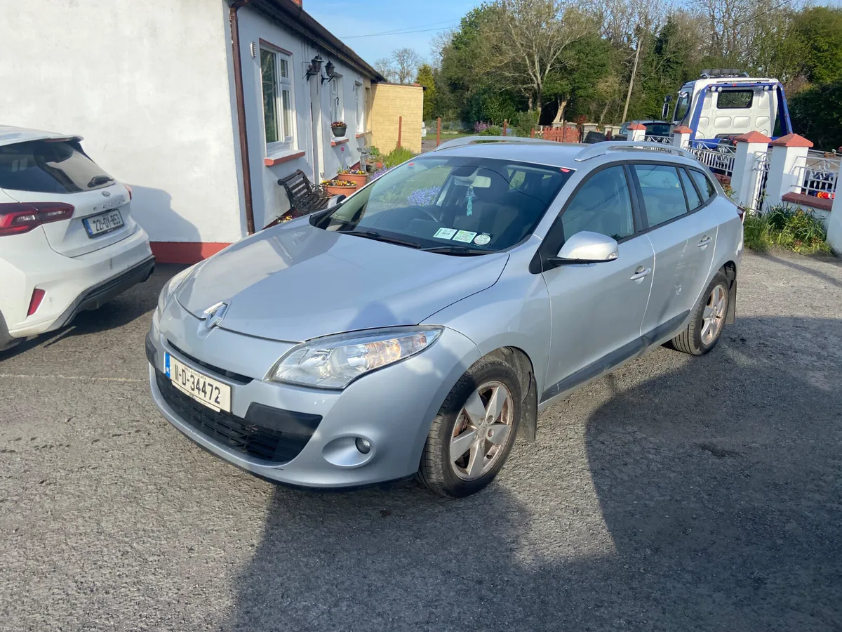 Renault Megane 2011 nct and taxed - Image 2