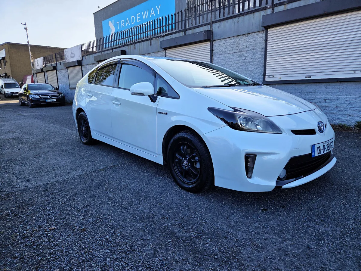 131 TOYOTA PRIUS LowKM NCT Warranty V.Clean Car - Image 1