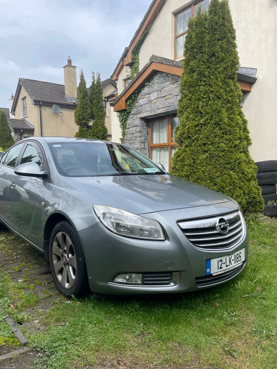 2012 Opel Insignia - Image 1