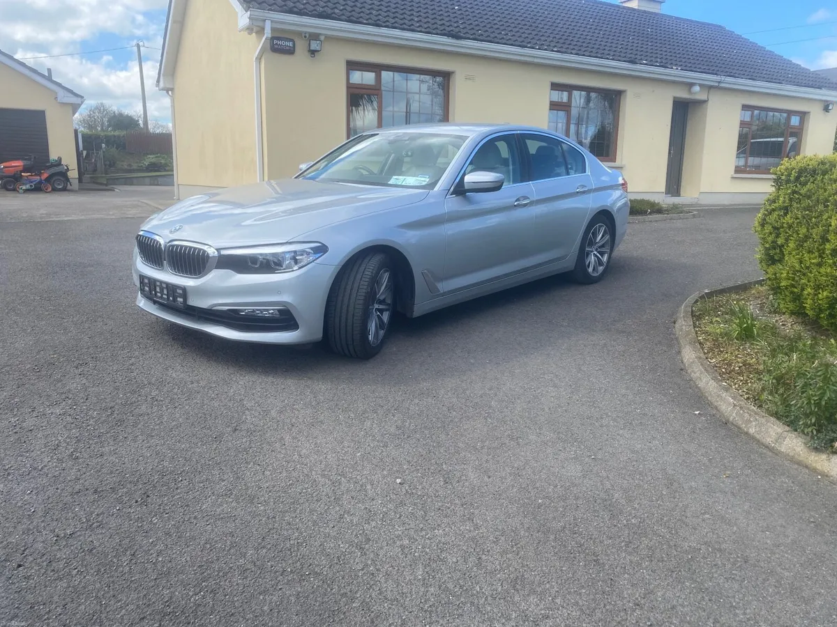 BMW 5-Series 2018 - Image 2