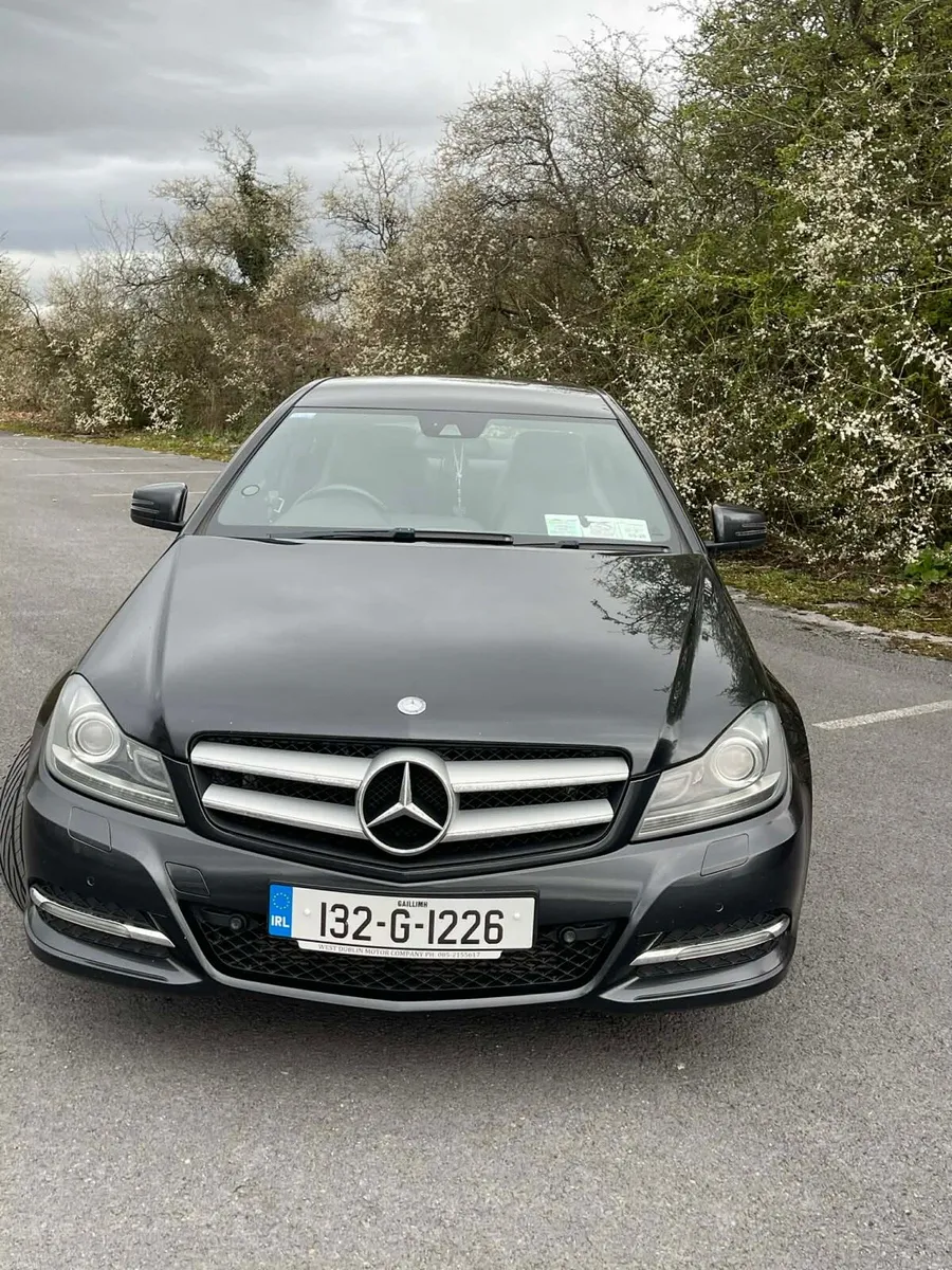 Mercedes- Benz - Image 1