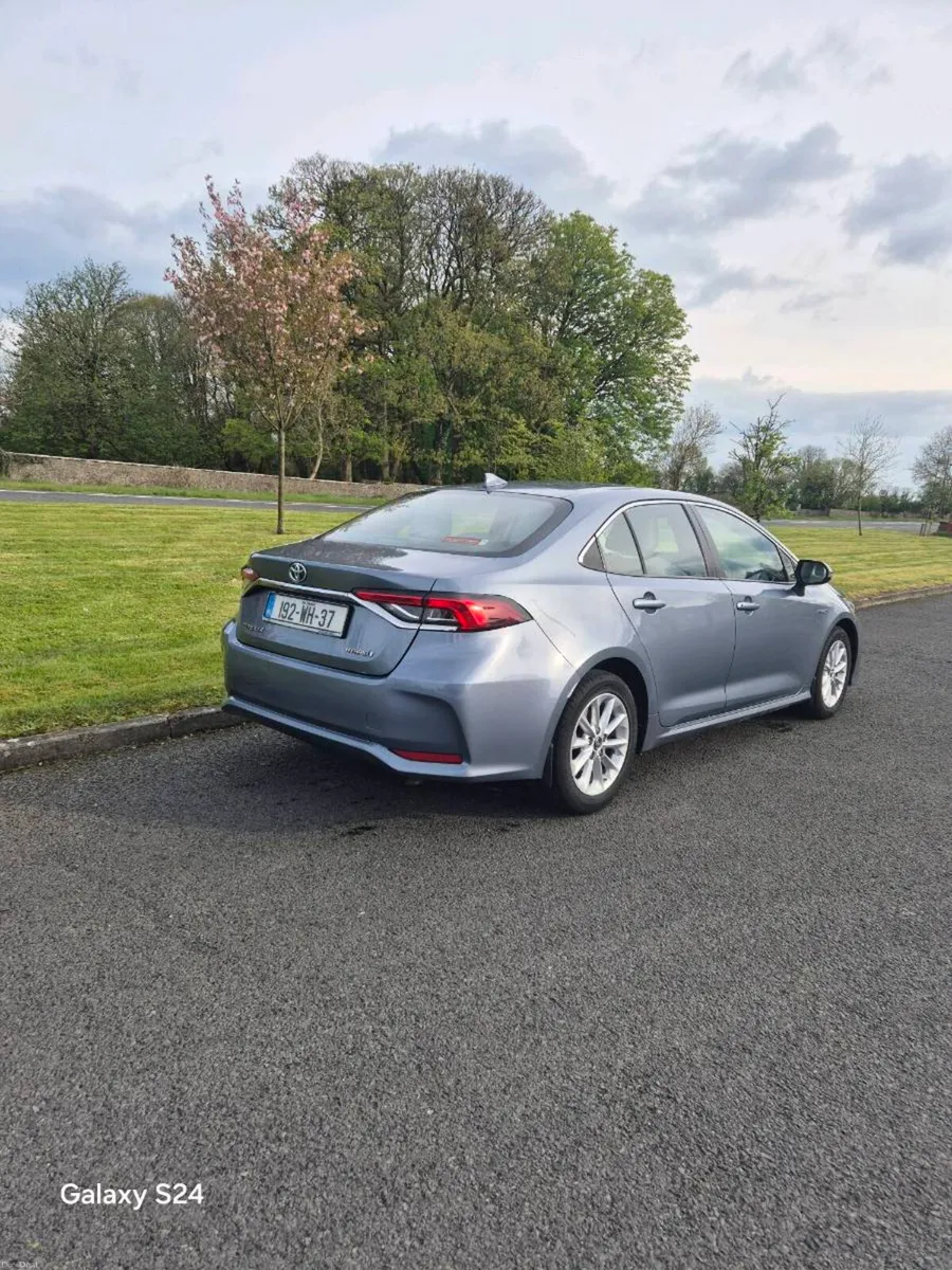 Toyota  Corolla Luna Auto 192 - Image 2