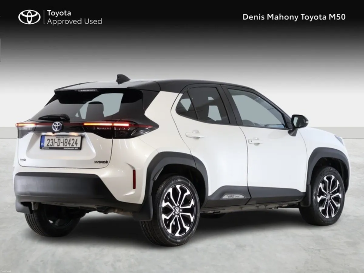 Toyota Yaris Cross Luna Sport Hybrid - Image 2