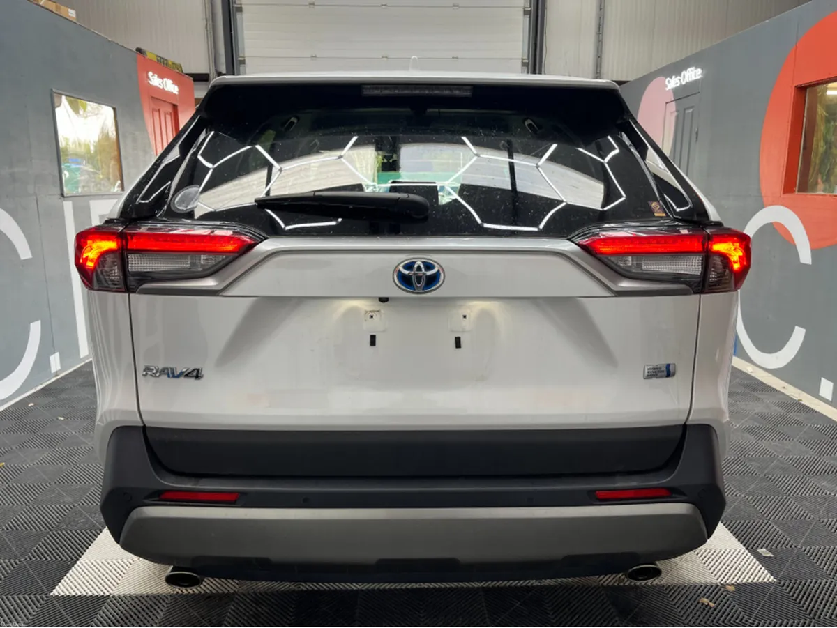 Toyota RAV4 2023 TOYOTA RAV4 4WD HYBRID G 2.5 AUTO - Image 3