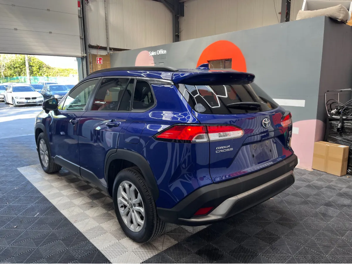 Toyota Corolla Cross 2023 TOYOTA COROLLA CROSS 1.8 - Image 4