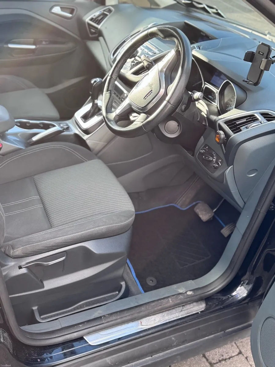 Ford C-max Automatic 7 seater - Image 6