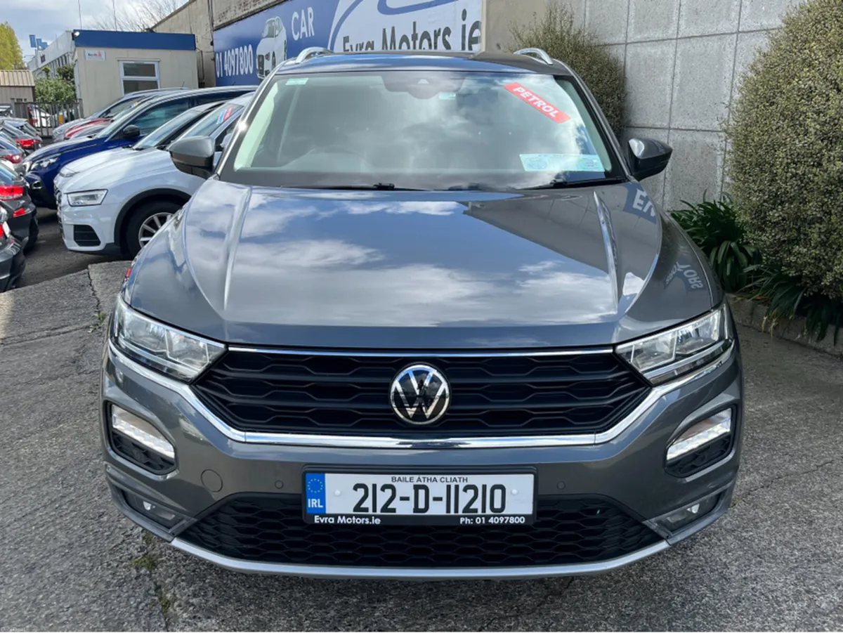 Volkswagen T-Roc DESIGN 1.0 TSI MANUAL PETROL //RE - Image 2