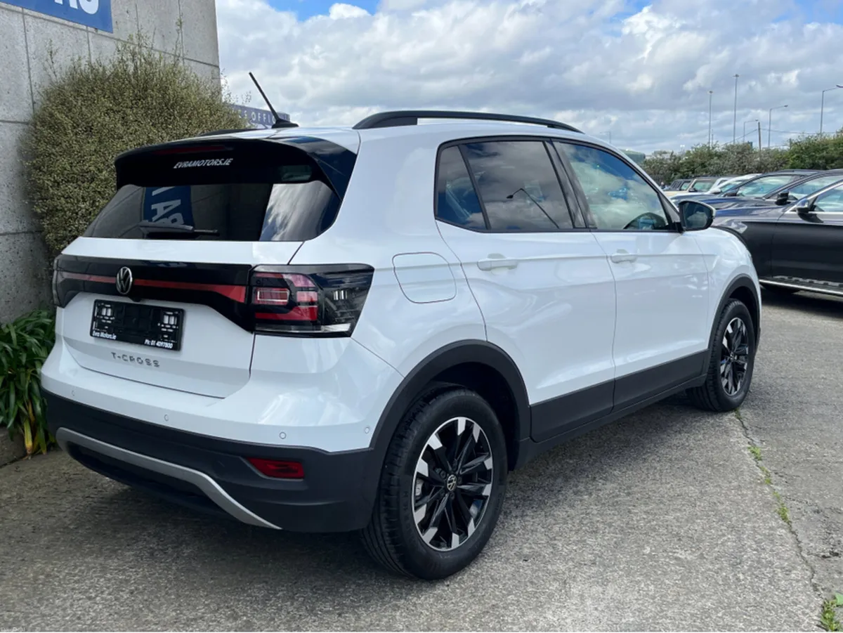 Volkswagen T-Cross ACTIVE AUTOMATIC 1.0 PETROL //L - Image 4
