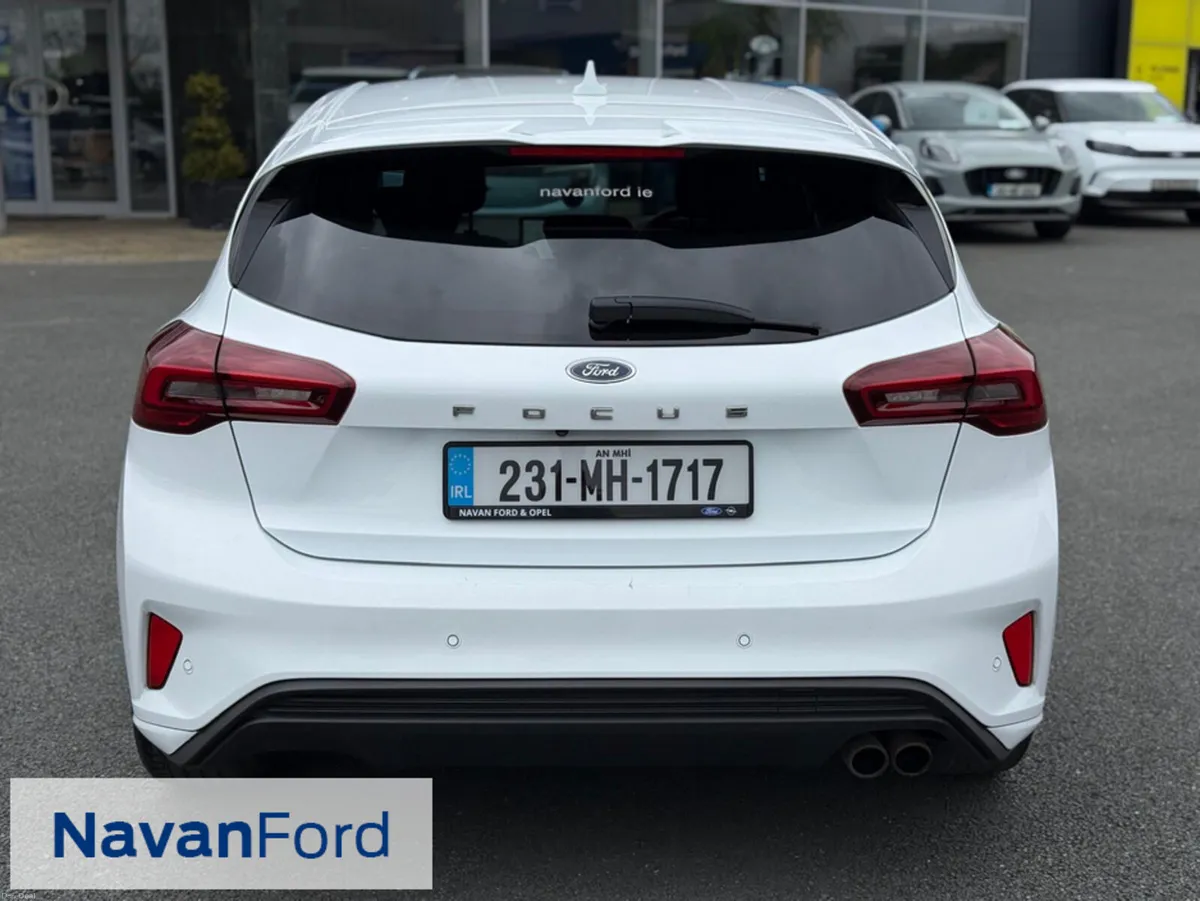 Ford Focus St-Line 1.0 EcoBoost 125Ps  **Warranty - Image 4