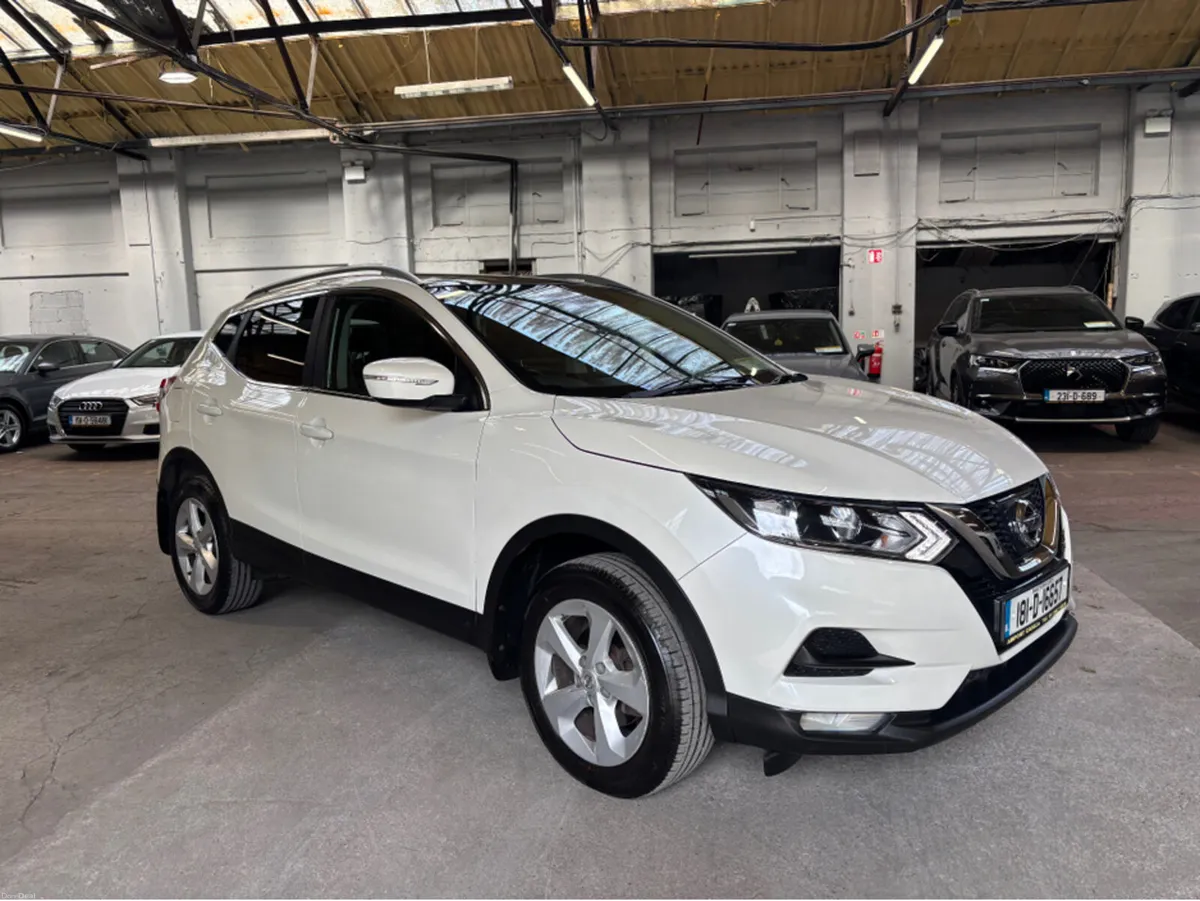 Nissan Qashqai 1.5 SV 18 4DR - Image 1