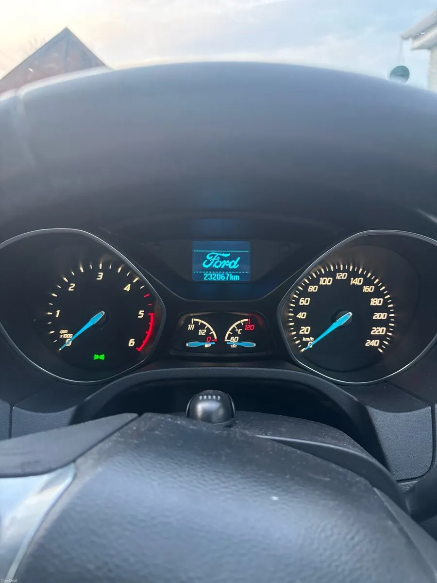 2014 Ford Focus (CarPlay, LEDs, Long Tax + NCT) - Image 4