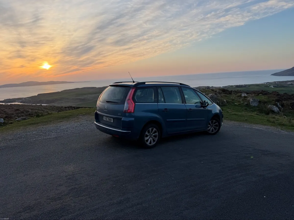 Citroen C4 Picasso 2011 - Image 1