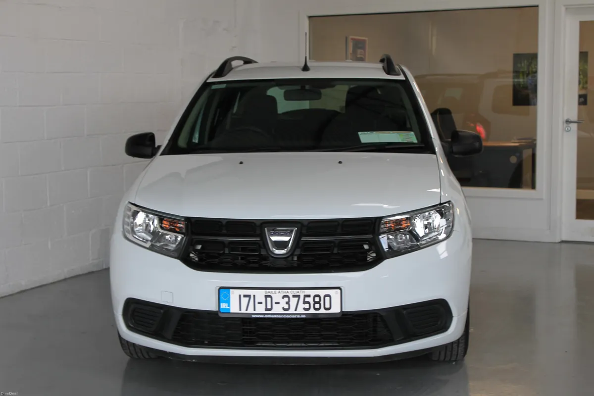 Dacia Logan 2017, Alternative Finance Arranged. - Image 3